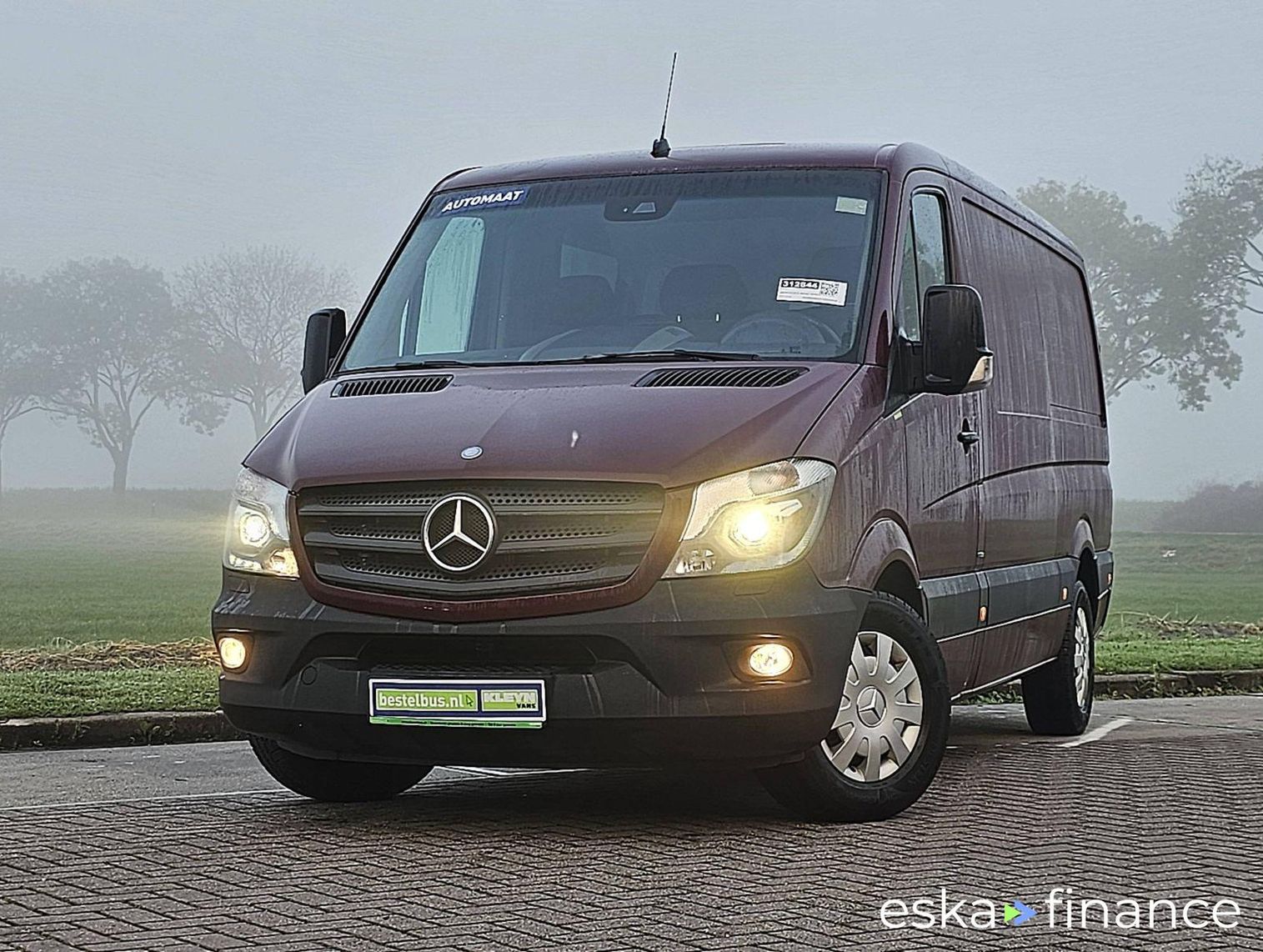 Leasing Van Mercedes-Benz SPRINTER 319 2013