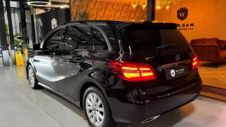 Lízing Hatchback MERCEDES B 180 2018