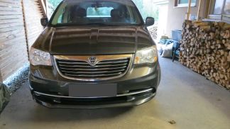Financování Hatchback Lancia Voyager 2012