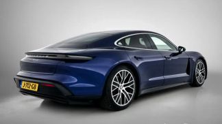 Lízing Sedan Porsche Taycan 2020