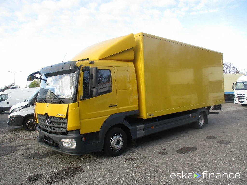 Closed truck MERCEDES ATEGO 2018