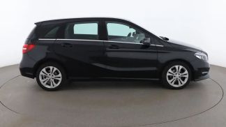 Lízing Hatchback MERCEDES B 180 2016