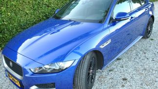 Lízing Sedan Jaguar XE 2017