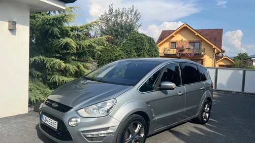 Ford S-Max 2012