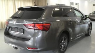Leasing Wagon Toyota Avensis 2017