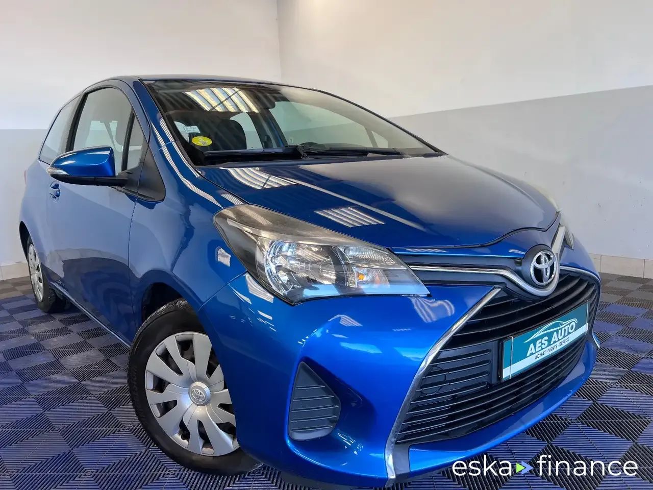 Leasing Fourgon Toyota Yaris 2015