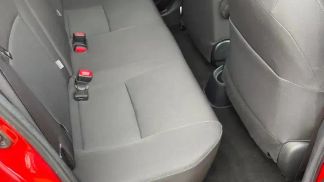 Financování Sedan Toyota Yaris 2016