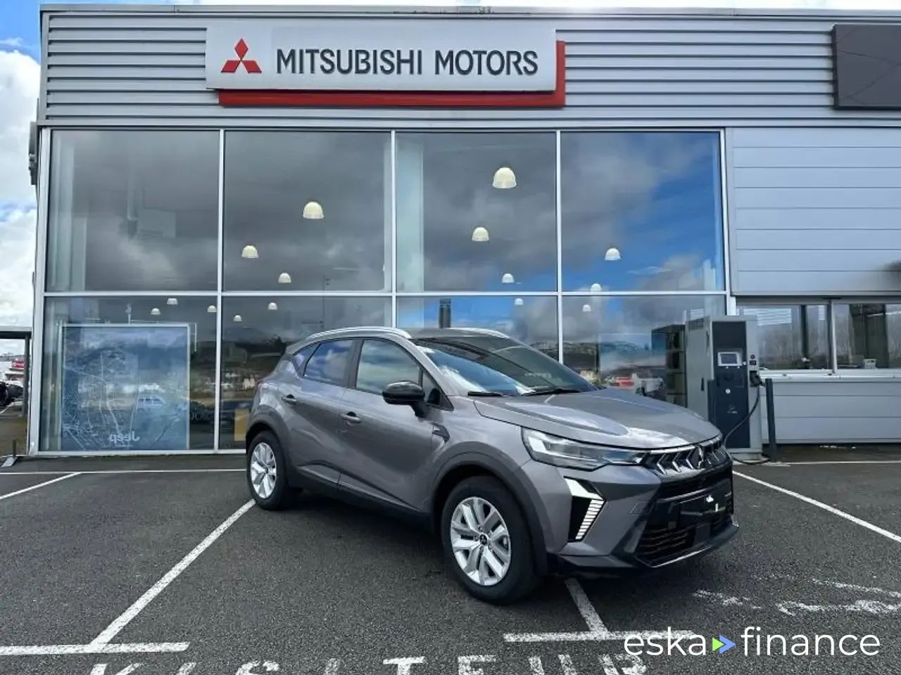 Leasing SUV Mitsubishi ASX 2025