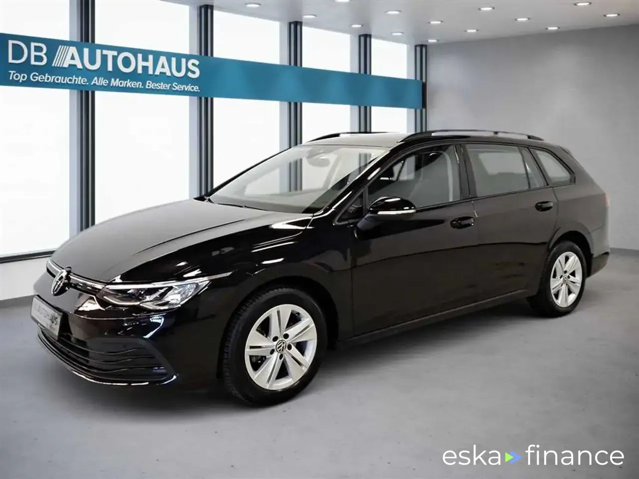 Lízing Kombi Volkswagen Golf 2023