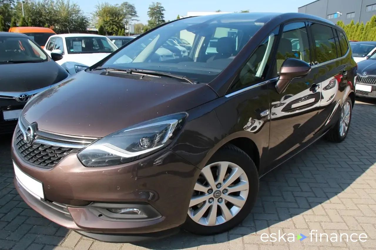 Leasing Passenger transport Opel Zafira 2017