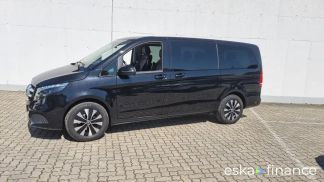 Leasing Hatchback MERCEDES V 220 2023