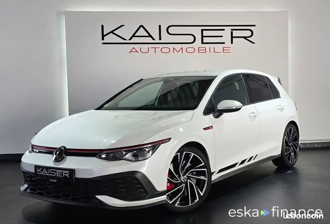 Lízing Sedan Volkswagen Golf 2021