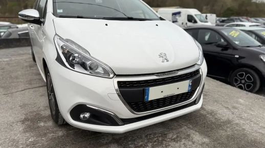 Peugeot 208 2015
