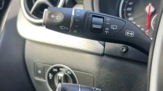 Financování Hatchback MERCEDES B 180 2015