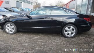 Financování Kupé MERCEDES E 220 2016