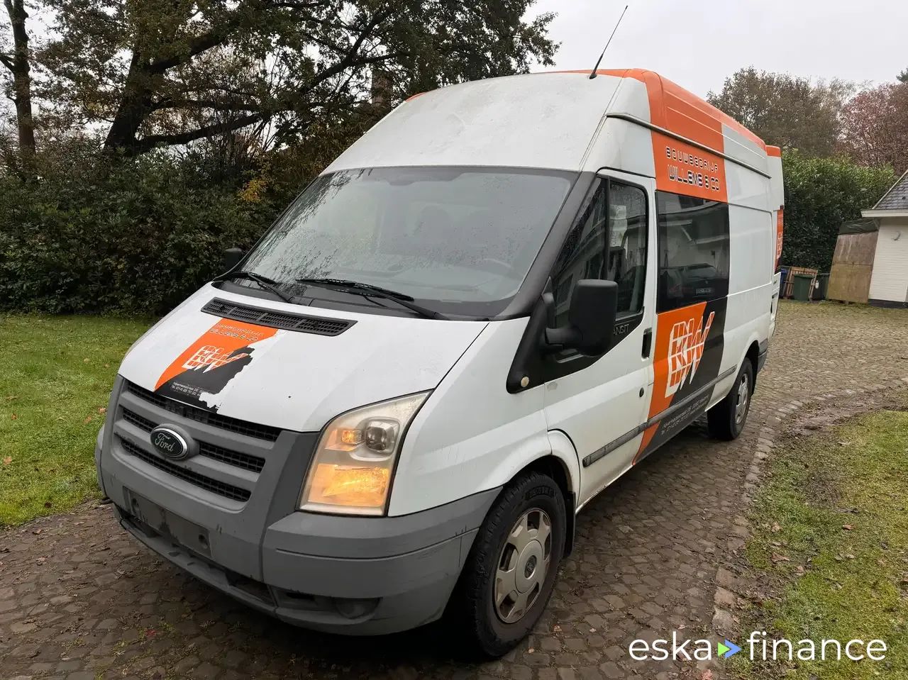 Lízing Hatchback Ford TRANSIT BUS 2010