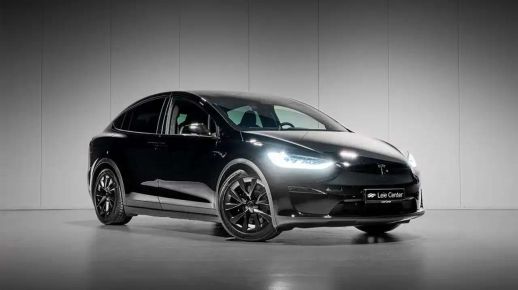 Tesla Model X 2024