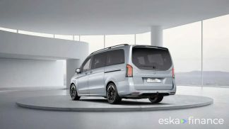 Lízing Hatchback MERCEDES V 300 2024