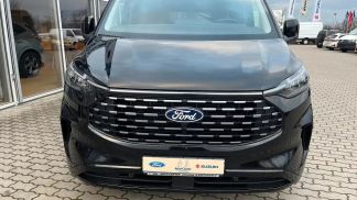 Lízing Hatchback Ford Tourneo Custom 2024