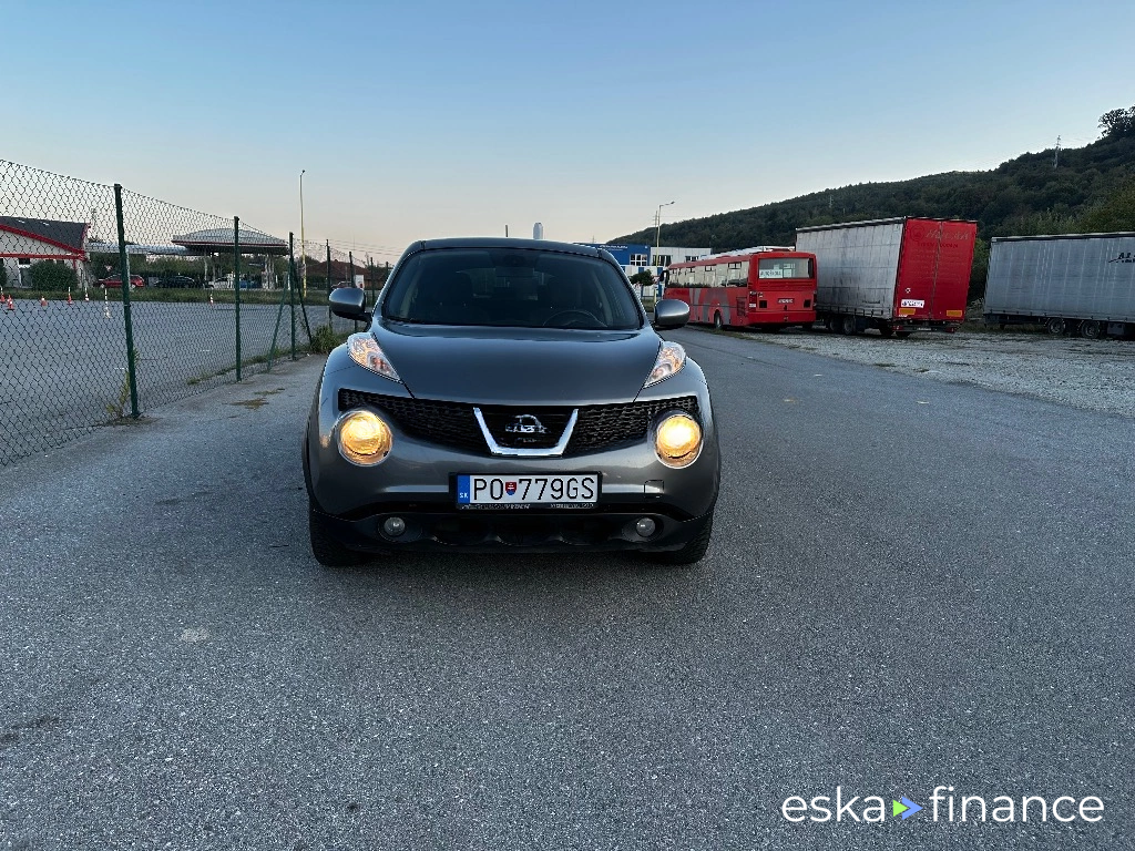 Leasing Hatchback Nissan Juke 2011