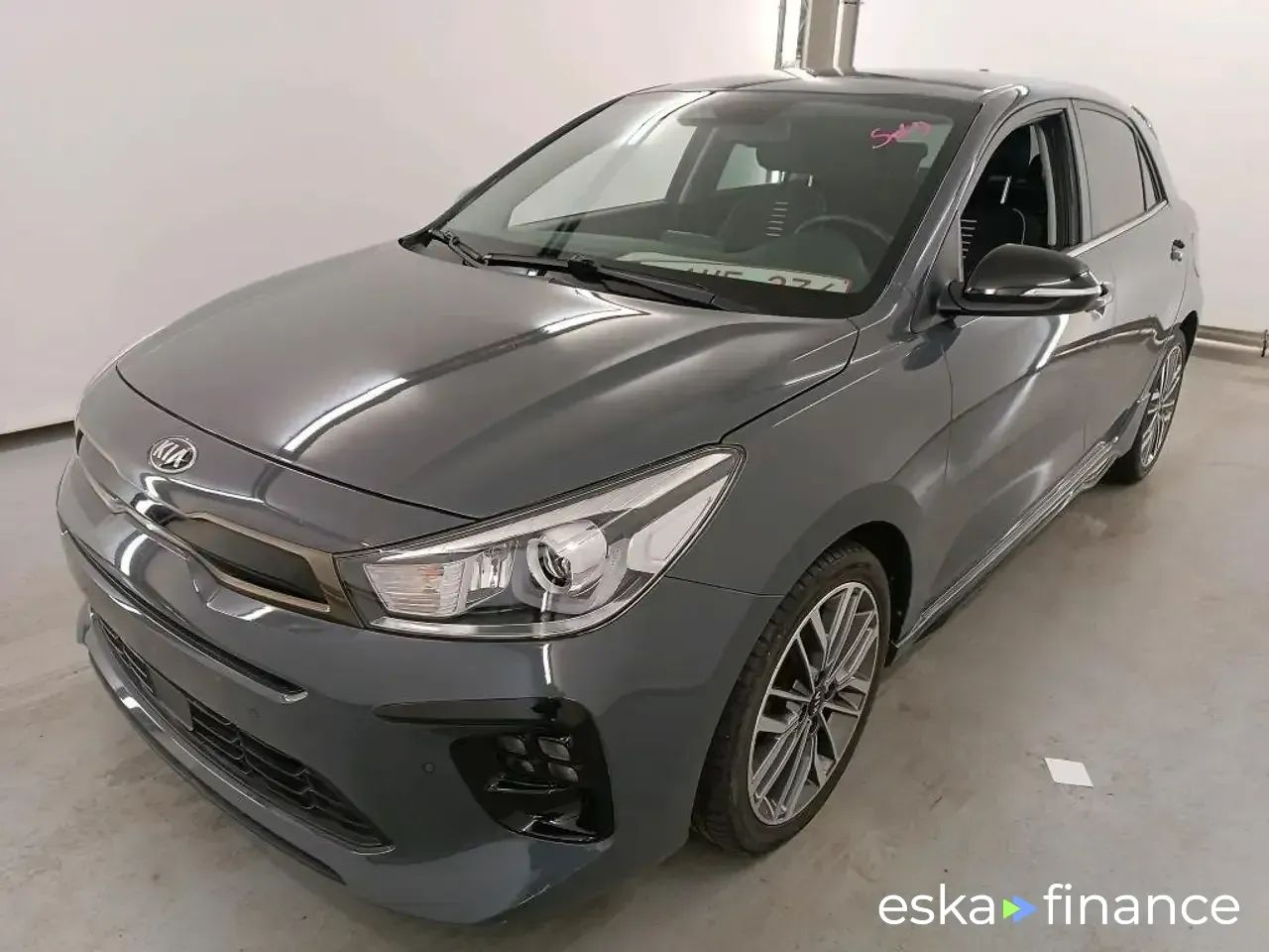 Leasing Sedan Kia Rio 2021