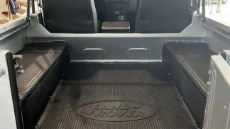 Leasing Convertible Land Rover Defender 2012