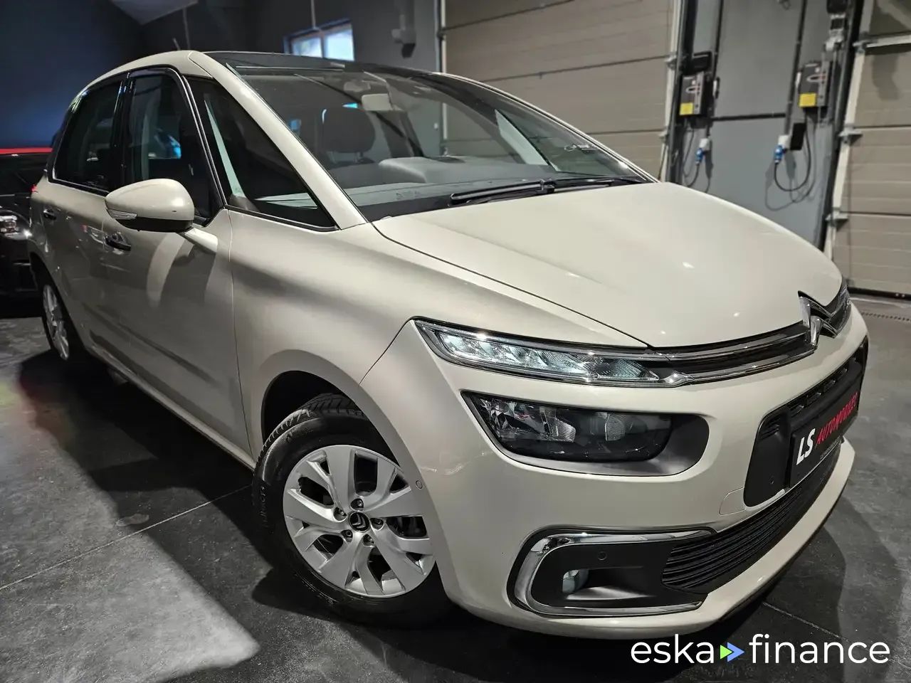 Lízing Hatchback Citroën C4 Picasso 2017