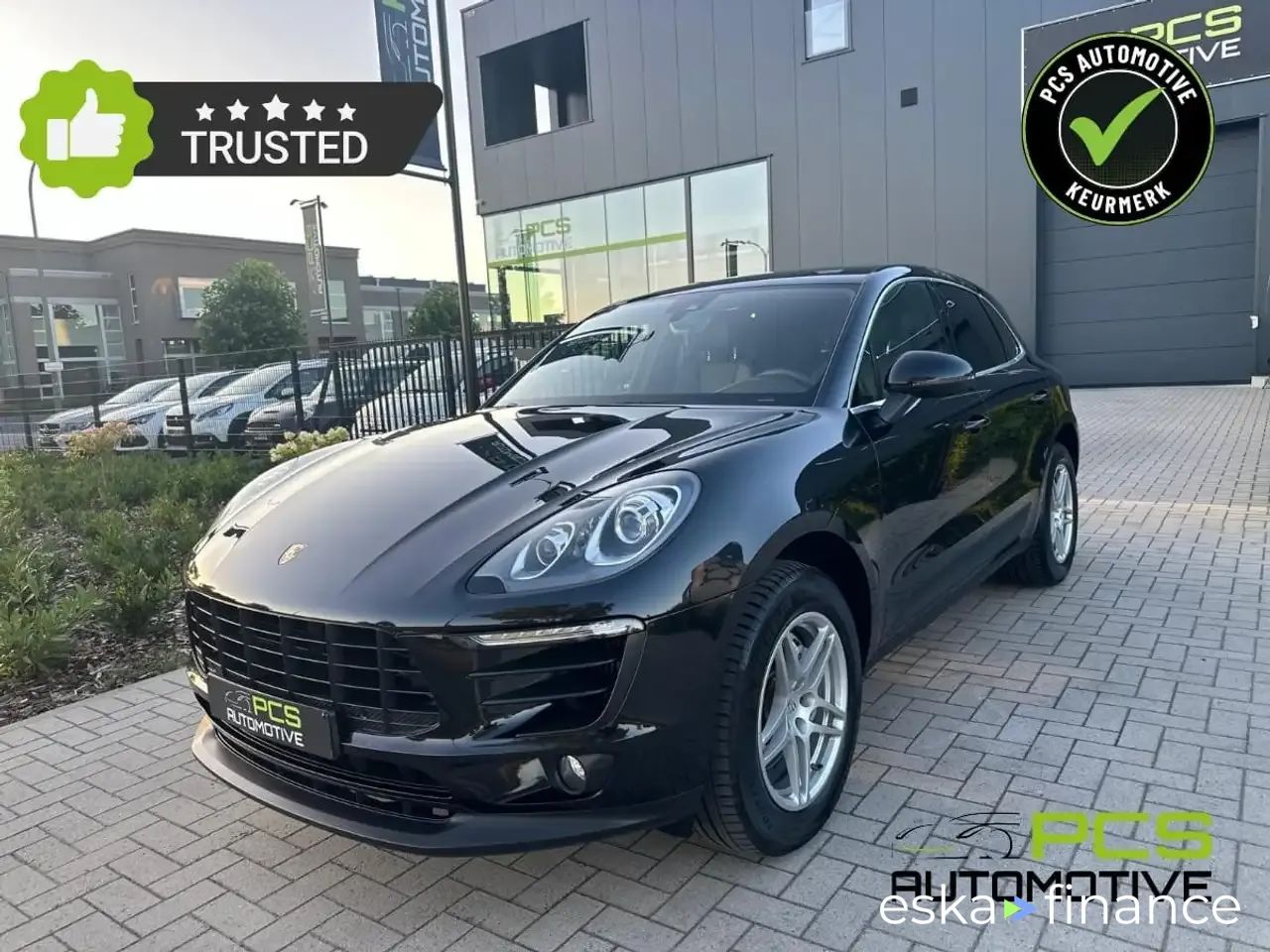 SUV Porsche Macan 2015