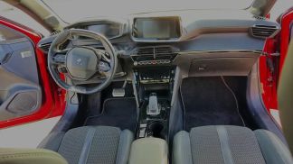 Lízing Sedan Peugeot 208 2020