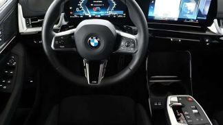 Leasing Le transport des passagers BMW 223 2023