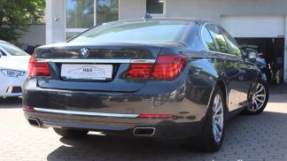 Finansowanie Sedan BMW 750 2013