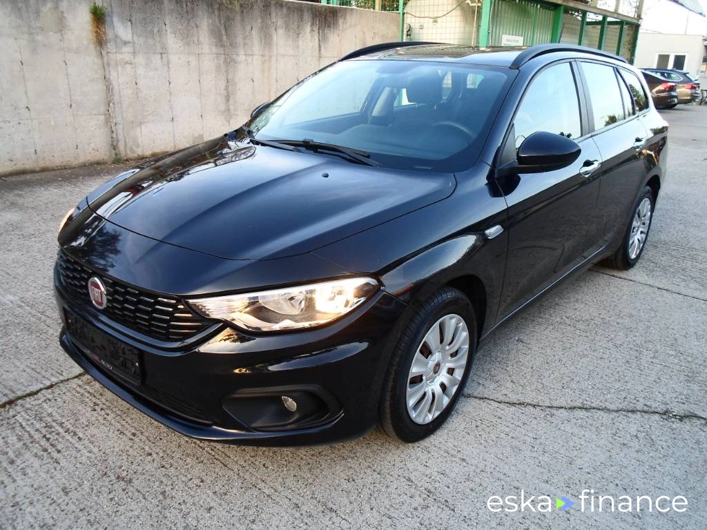 Leasing Wagon Fiat TIPO KOMBI 2017