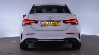 Lízing Sedan MERCEDES A 200 2019