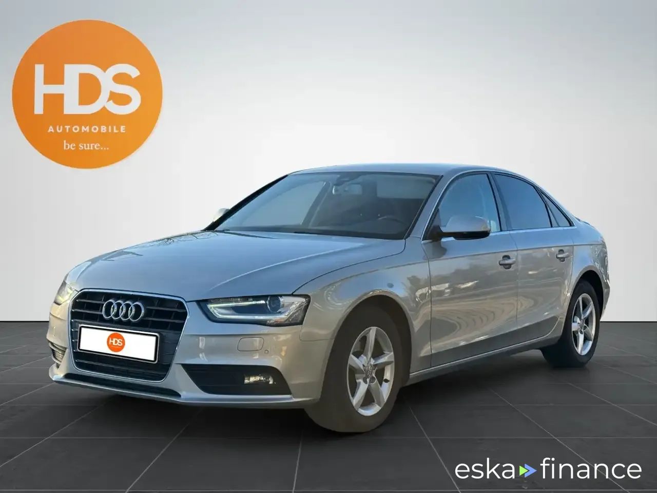 Lízing Sedan Audi A4 2012