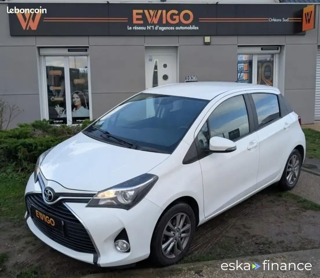 Leasing Hatchback Toyota Yaris 2016