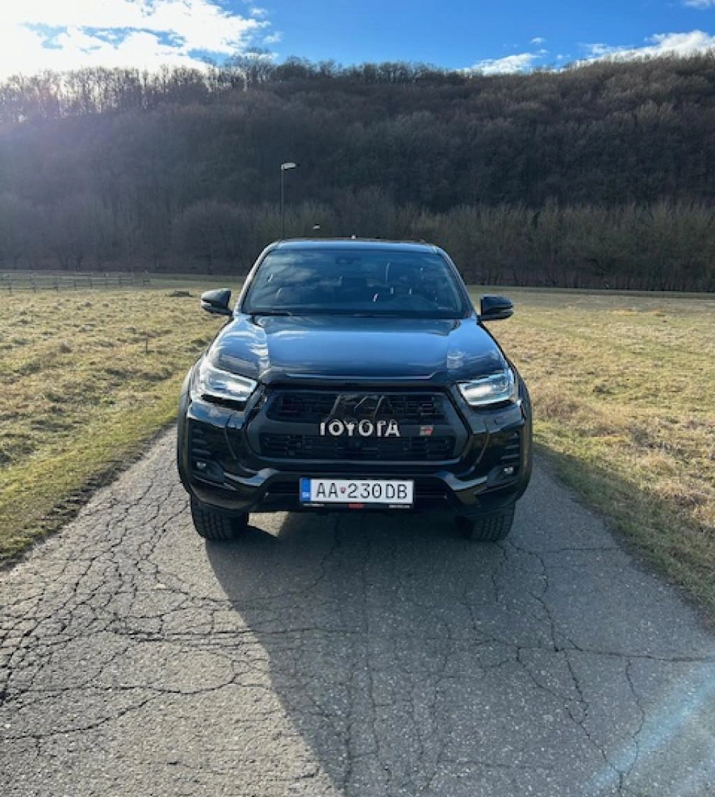 Finansowanie SUV Toyota Hilux 2023