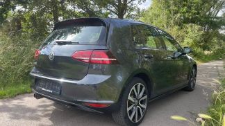 Financování Sedan Volkswagen Golf 2015