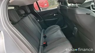 Lízing Sedan Peugeot 208 2022