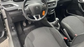 Lízing Hatchback Peugeot 208 2016