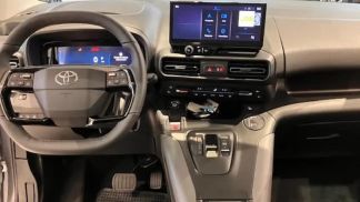 Lízing Hatchback Toyota Verso 2025