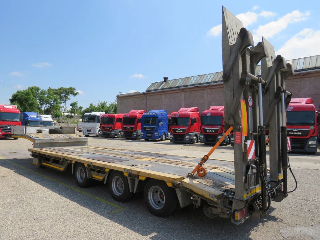 Leasing Semi-trailer Kogel ST 30 2015