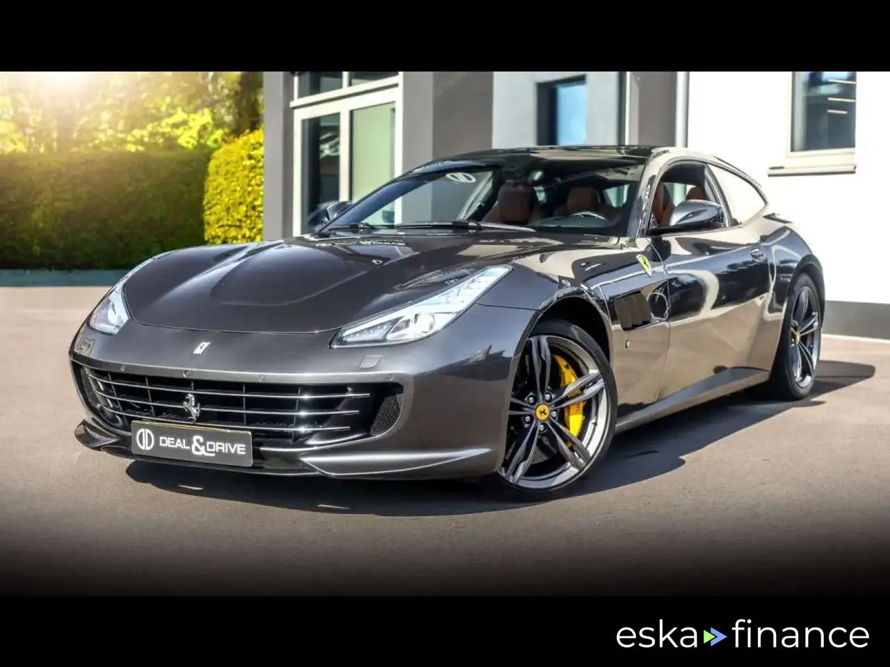 Leasing Wagon Ferrari GTC4 LUSSO 2016