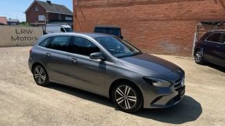 Lízing Hatchback MERCEDES B 180 2023