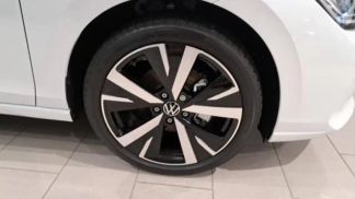 Leasing Sedan Volkswagen Golf 2025