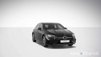 Lízing Hatchback MERCEDES A 250 2024