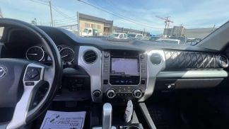 Finansowanie SUV Toyota Tundra 2016