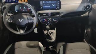 Hatchback Hyundai i10 2024