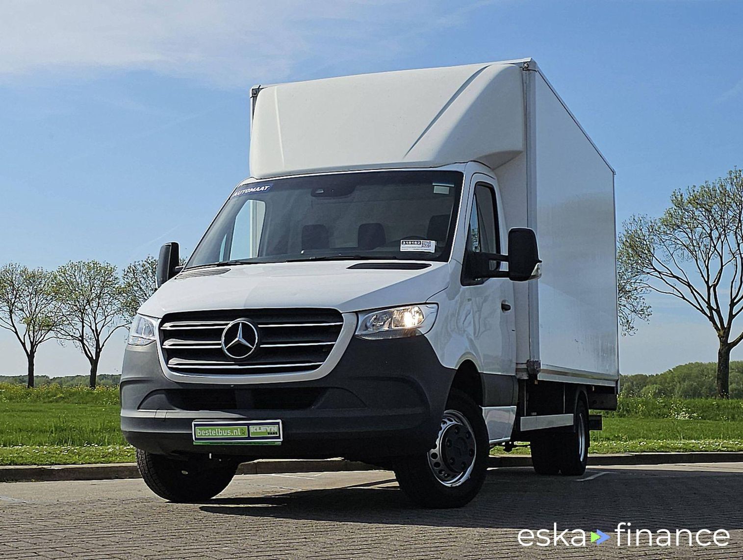 Leasing Closed Box Mercedes-Benz SPRINTER 516 2019