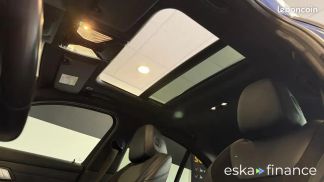 Lízing Sedan BMW 330 2019