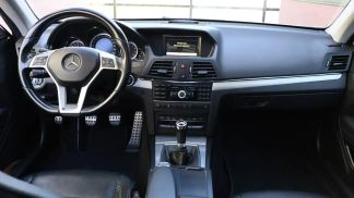 Lízing Kupé MERCEDES E 200 2011